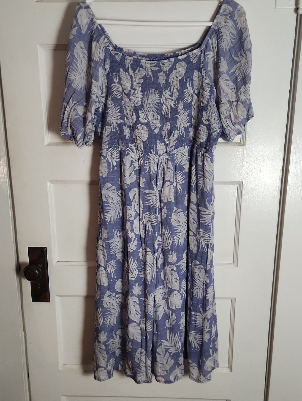 Blue Floral Puff-Sleeve Midi Dress